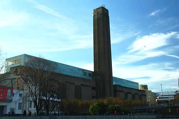 Tate Modern Museum in London, in the old Southbank Power Station Building