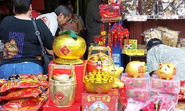 Mauna Kea Market during Chinese New Year, Honolulu