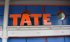 Tate Liverpool sign