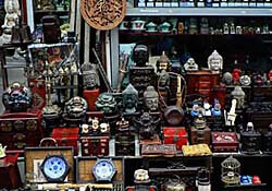 Dongtai Road antique market in Shanghai