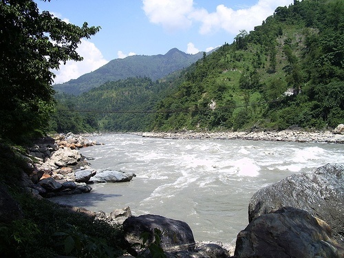 River kayaking in Nepal - photo by Geirmeister