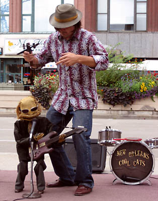 Street performance in Chicago.