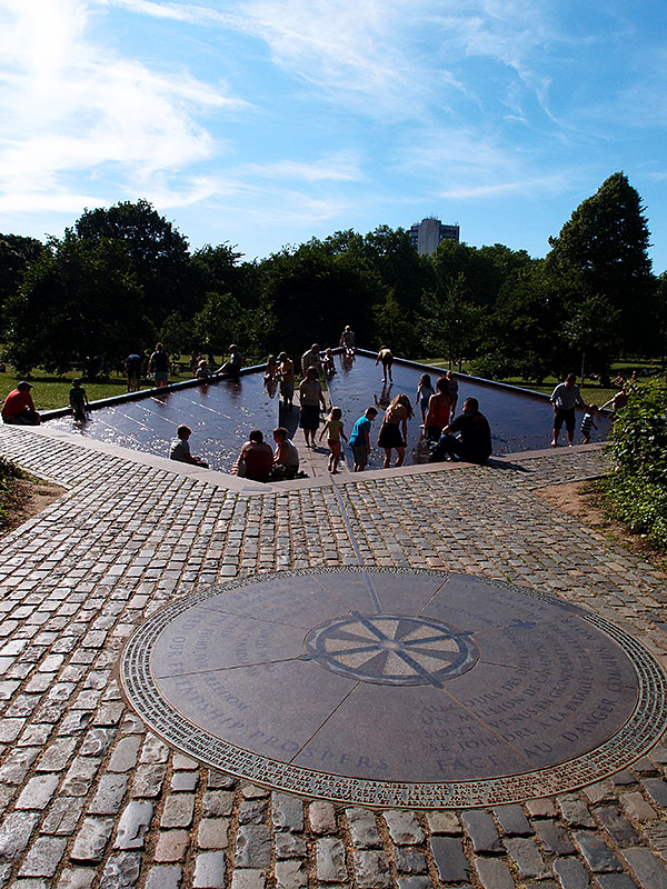 The Canadian War Memorial in Green Park.