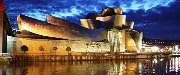 Guggenheim Bilbao at night